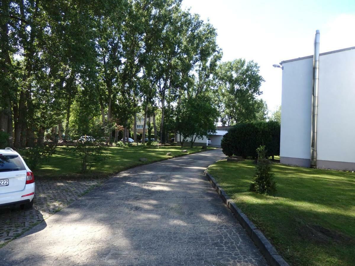 Zur Saale Hotel Weißenfels Exterior foto